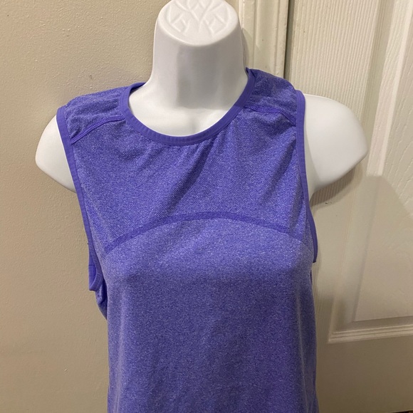 Nike Tops - Women’s Nike fit dry sleeveless purple tank Sz XXL